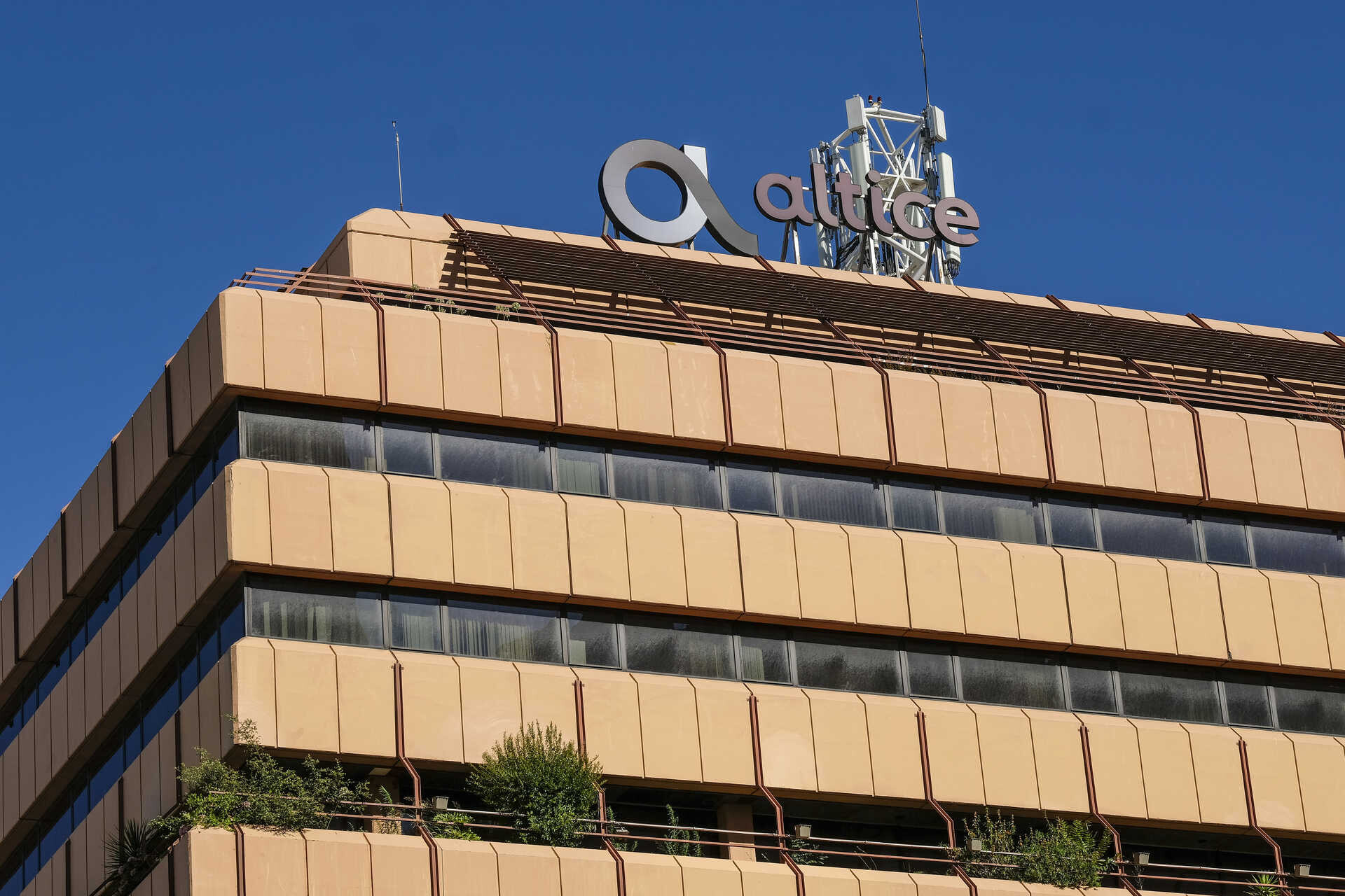 Buscas Na Sede Da Altice Por Suspeitas De Fraude Fiscal