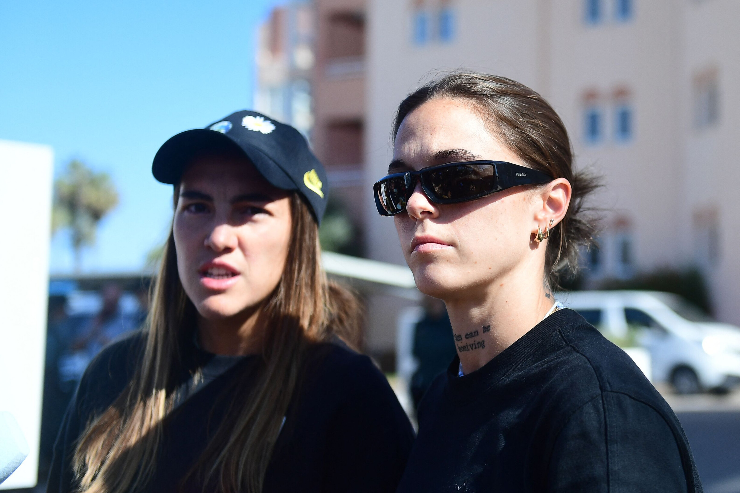 Duas Jogadoras Do Barcelona Abandonam Est Gio Da Sele O Feminina Espanhola