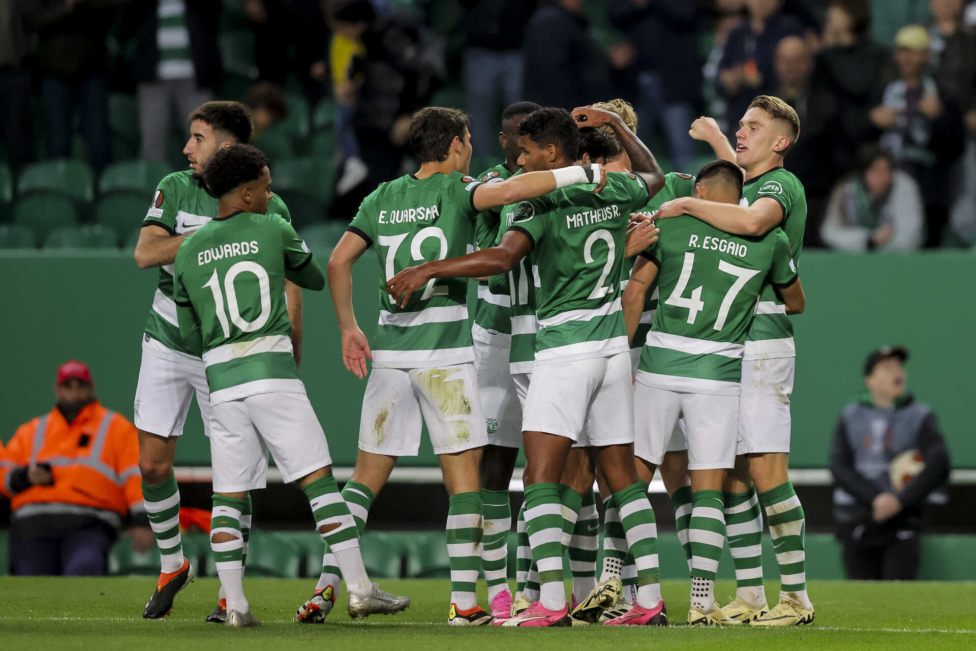 Sporting Empata Mas Apura Se Para Os Oitavos Da Liga Europa Veja Os Golos