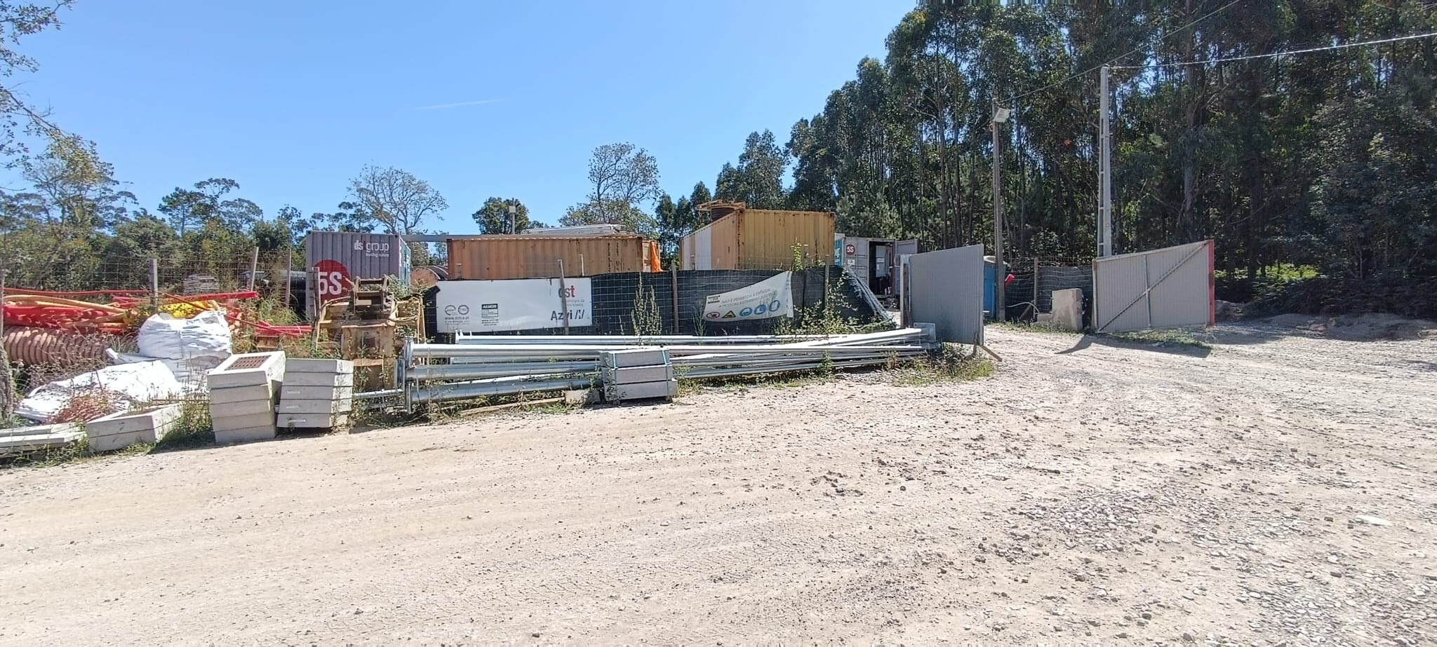 Amarraram Vigilante Em Gaia E Fugiram Dezenas De Quilos De Cobre