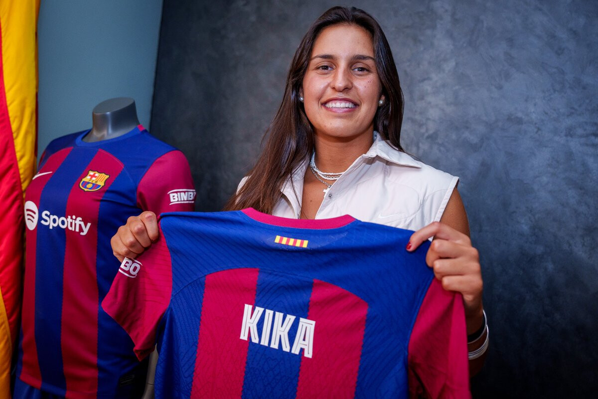 Kika Nazareth No Barcelona Por Mil Euros A Transfer Ncia Mais