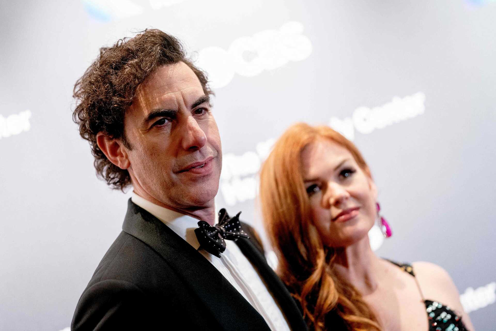 Sacha Baron Cohen e Isla Fisher divorciam se após 13 anos de casamento