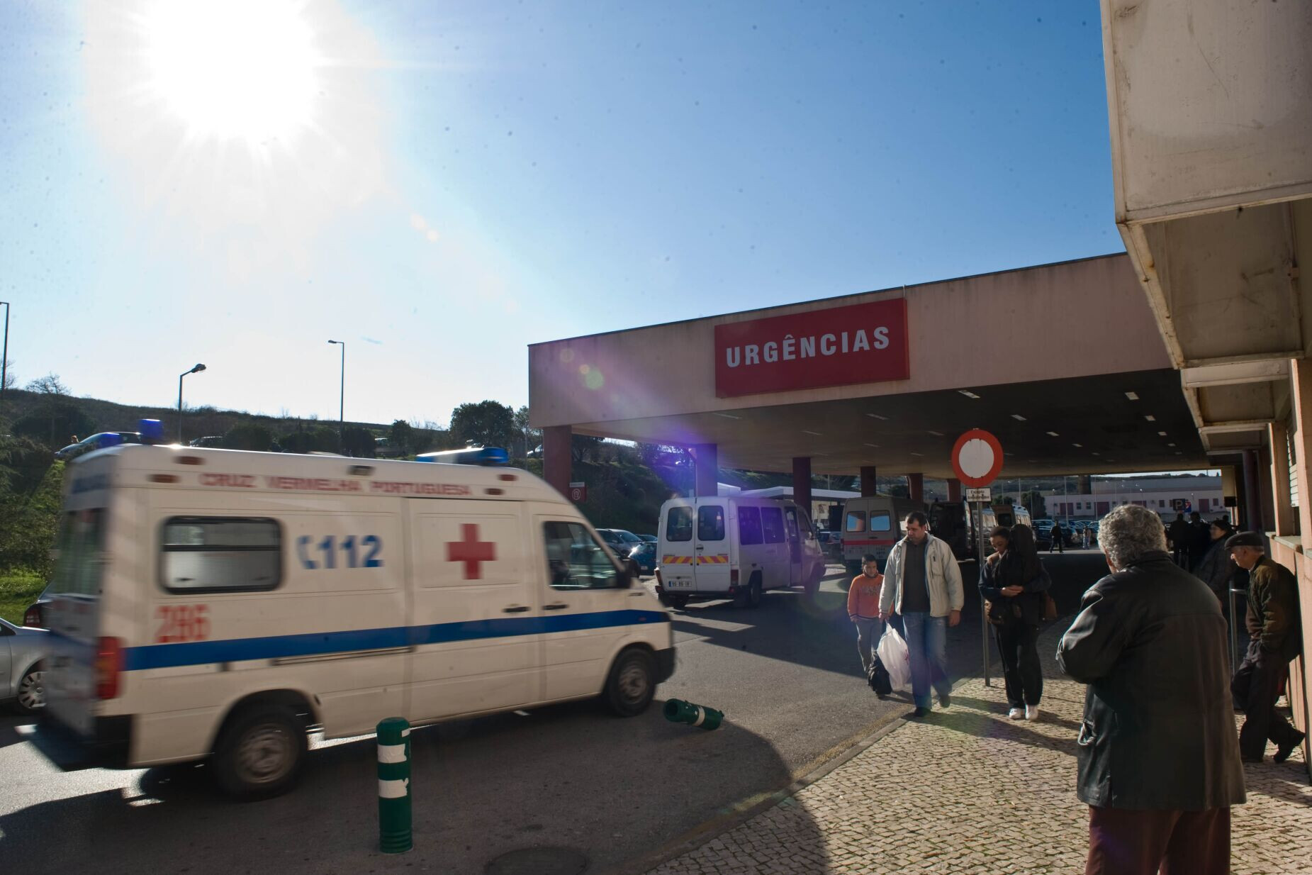 Mais De Horas De Espera Para Doentes Urgentes No Hospital Amadora Sintra