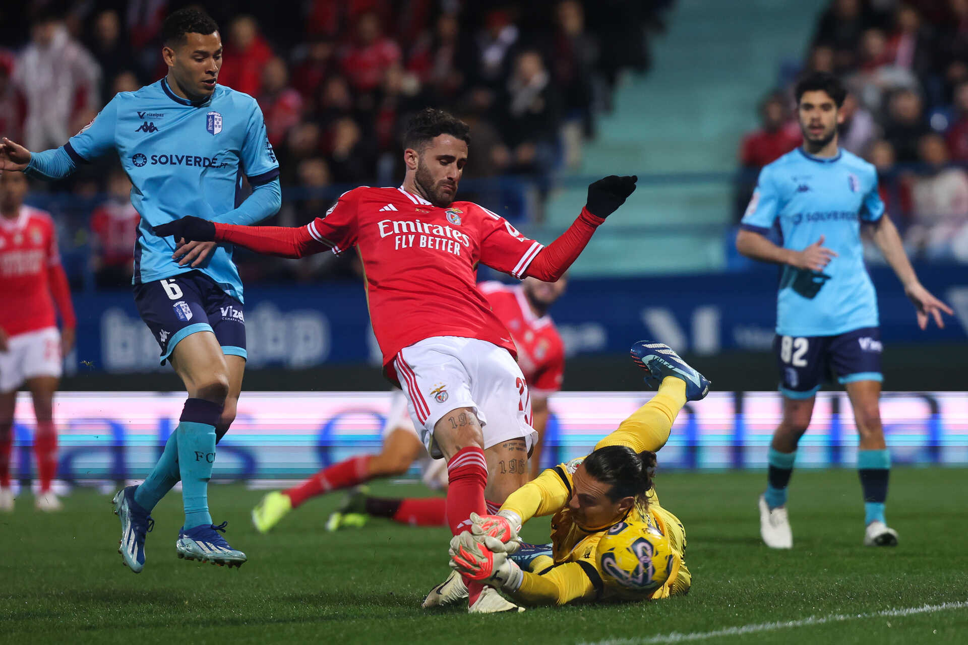 Benfica Elimina Vizela E Encontra Sporting Nas Meias Da Ta A De