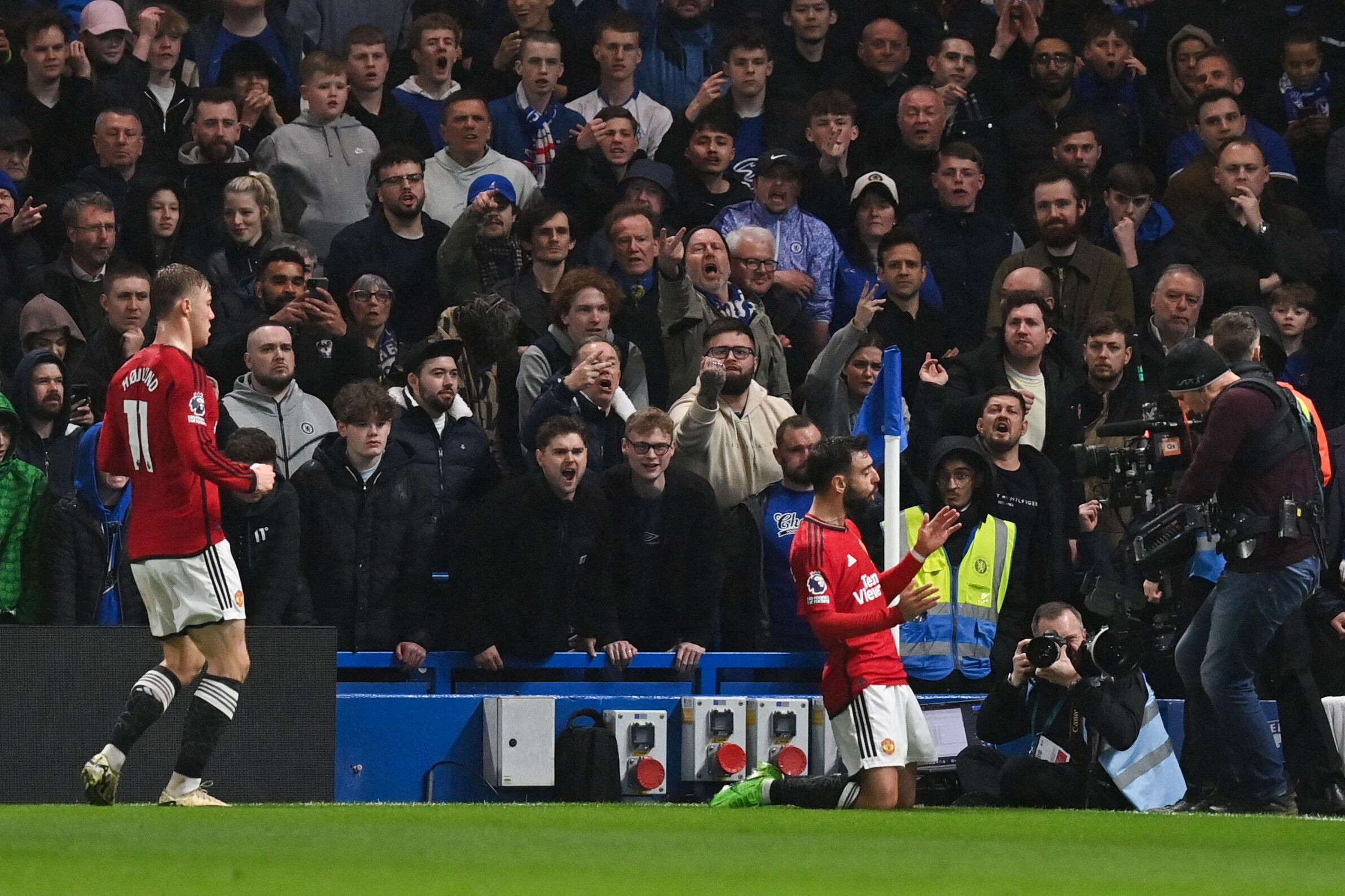 Dalot Assiste E Bruno Fernandes Marca Pelo United Ora Veja