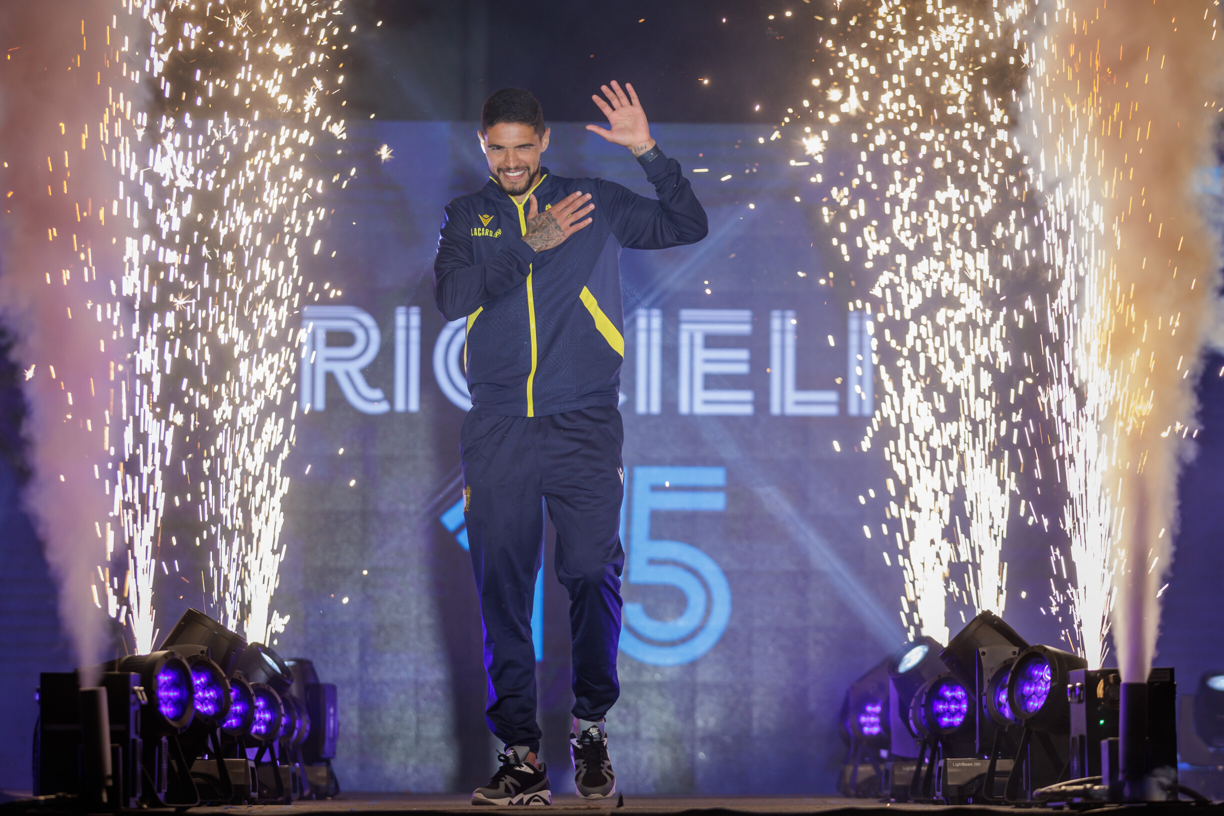 Riccieli capitão do Famalicão está na mira do futebol turco