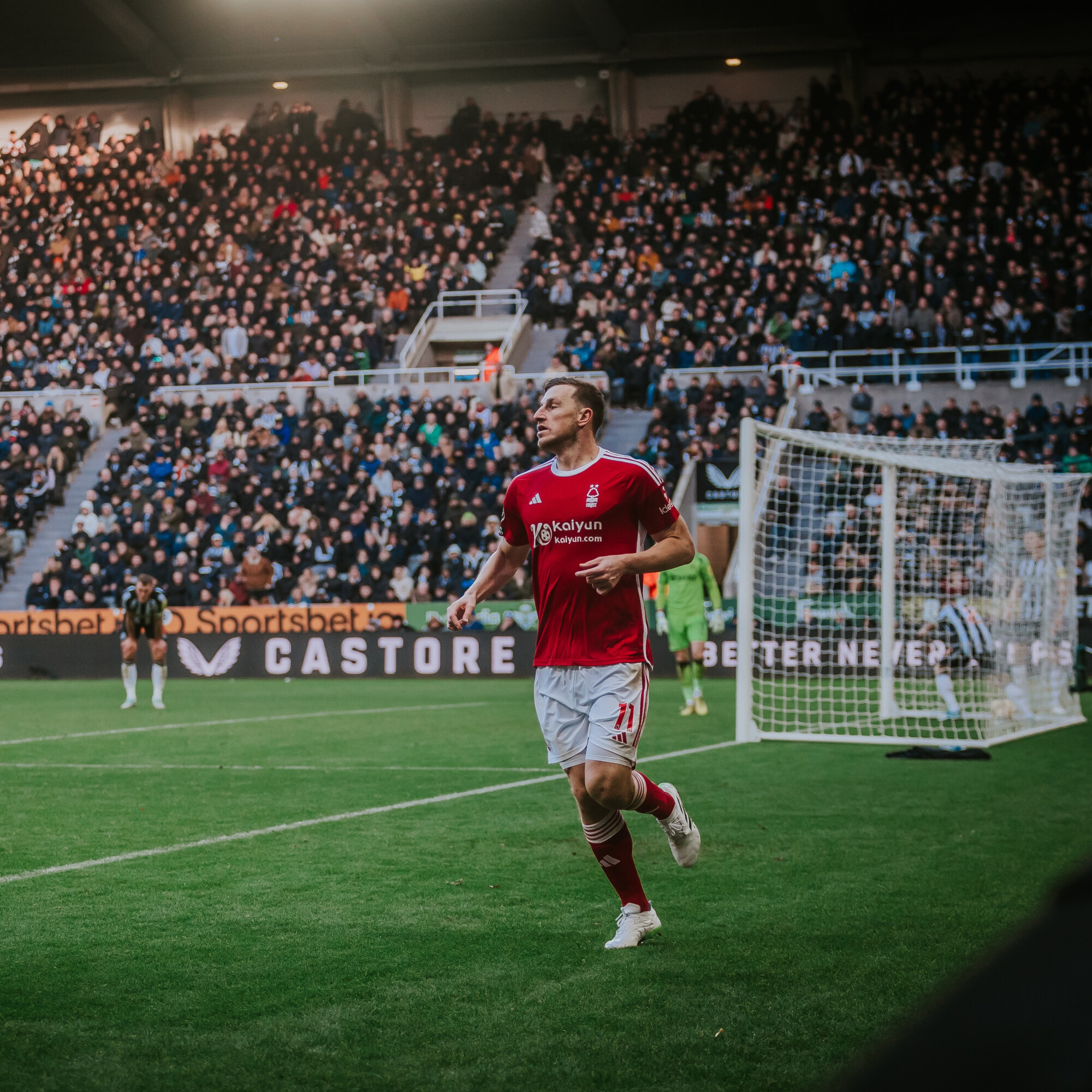 O Pai Natal de Nuno Espírito Santo veja o hat trick de Chris Wood ao