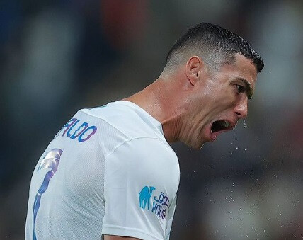 Cristiano Ronaldo Reage Ao Jogo Que Viagem Mas Ainda N O Acabou