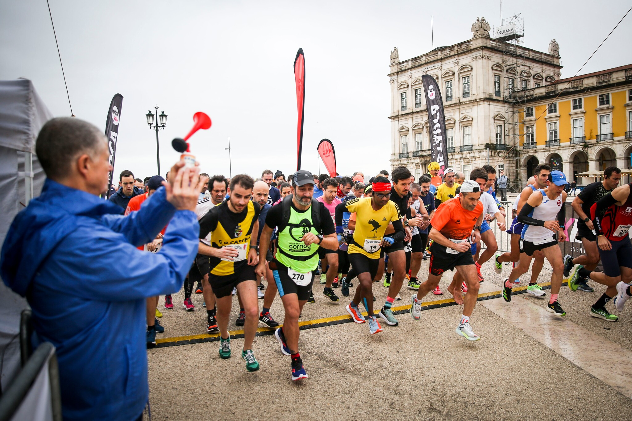 Corrida de Ano Novo triunfos de Diogo Ramalheira e Lucília Soares