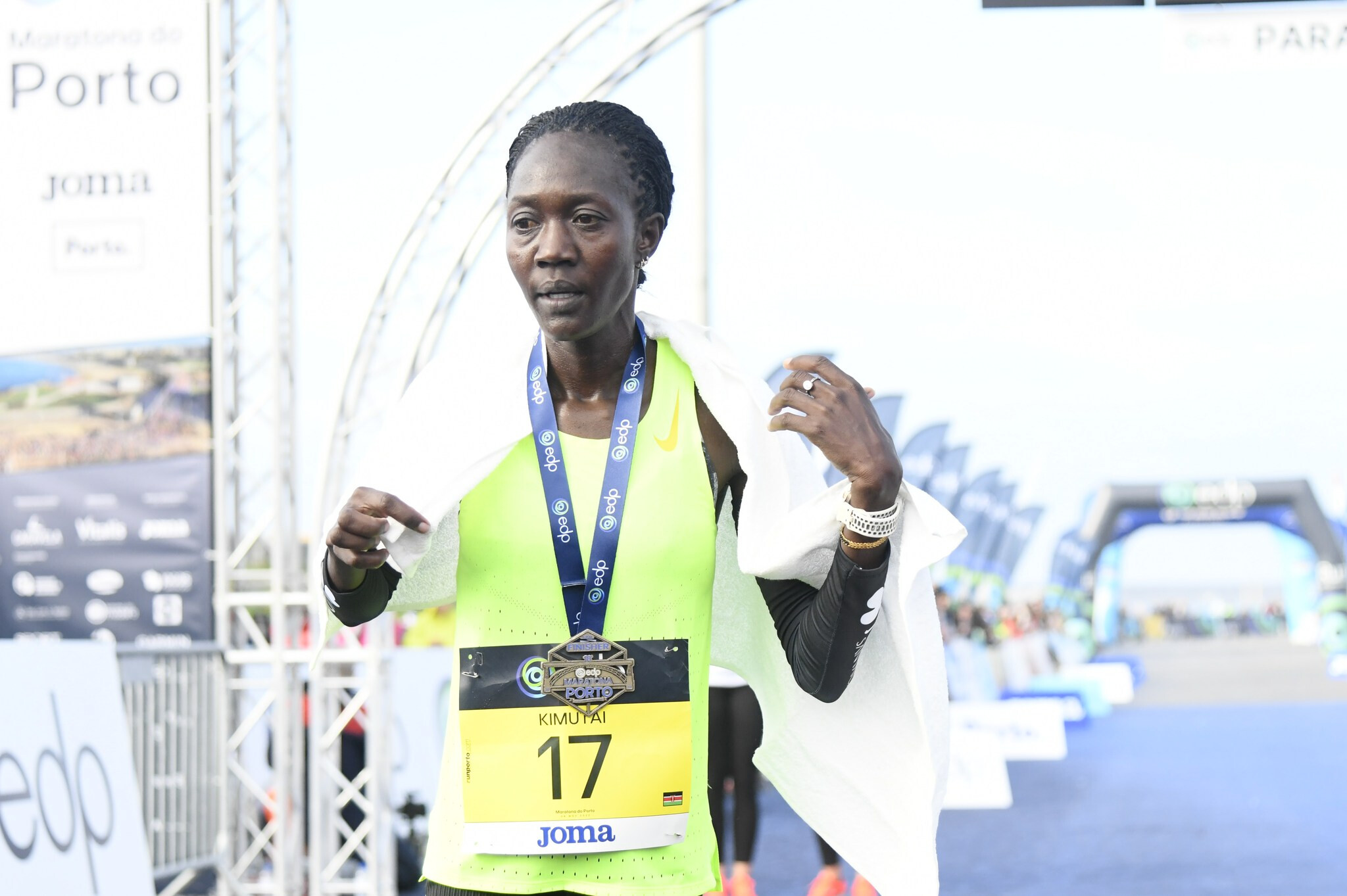 Alice Kimutai  1 lugar maratona