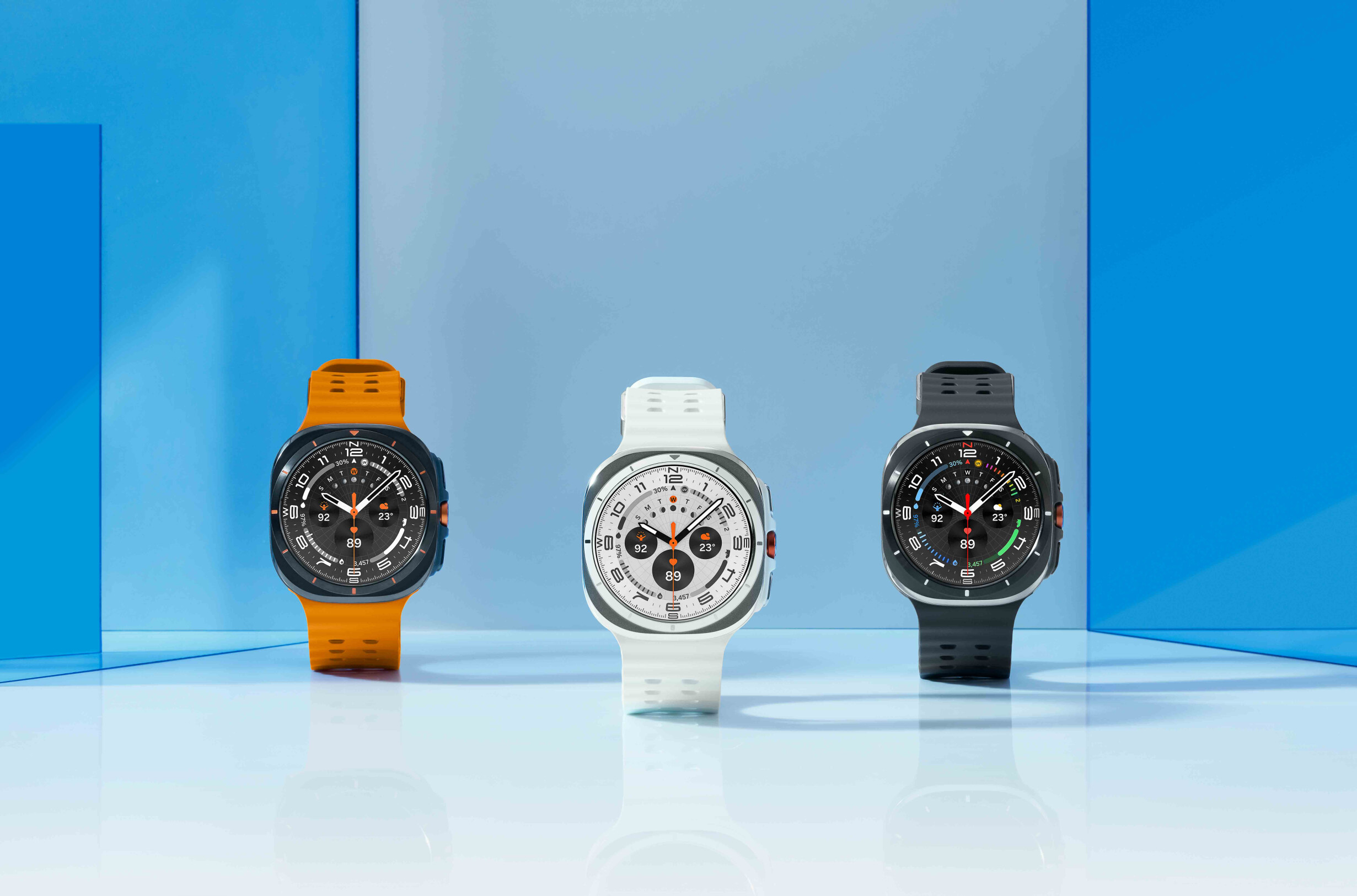 016-family-galaxy-watch-ultra-titaniumgray-titaniumwhite-titaniumsilver