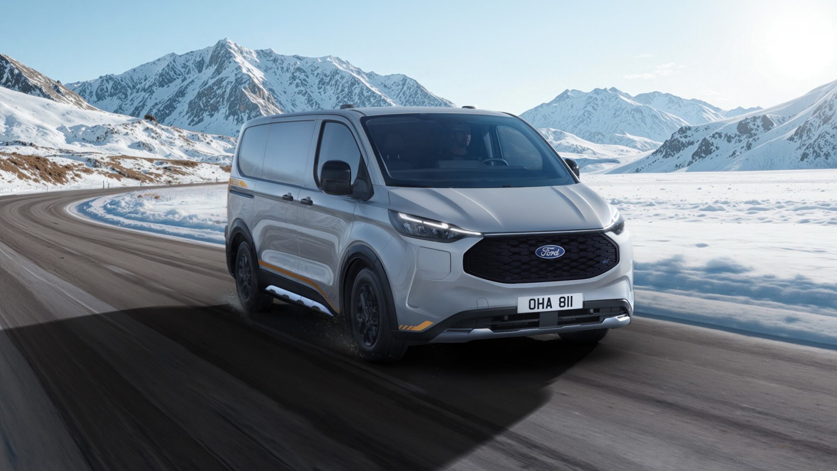 E-Transit_Custom_Trail_AWD_1_300dpi