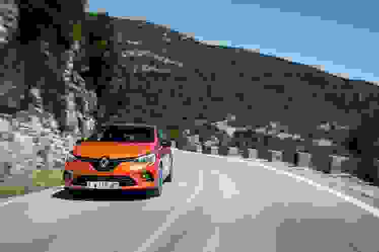New_Renault_CLIO_test_drive_in_Portugal(1)