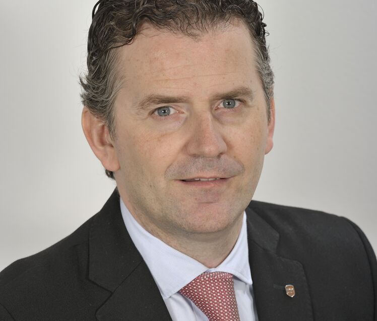 Fernando Falcón - UPS