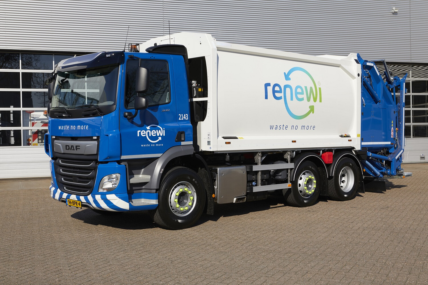 01-Waste-recycler-Renewi-orders-another-200-trucks-from-DAF