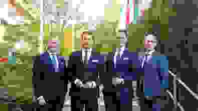 ---
