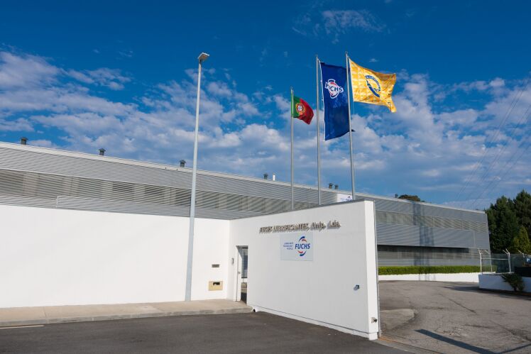 A FUCHS tem instalações na Maia