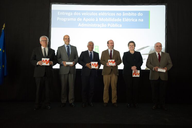 Entrega Veículos Elétricos Fundo Ambiental