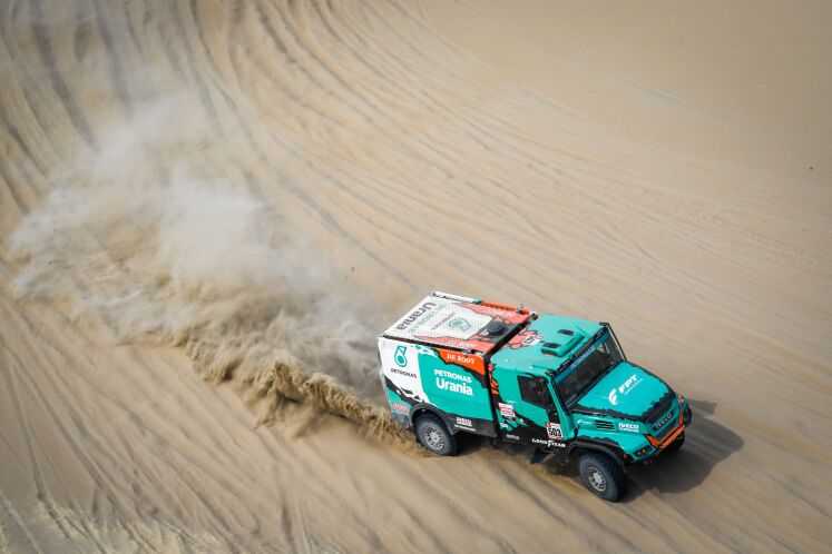 IVECO - Dakar - De Rooy