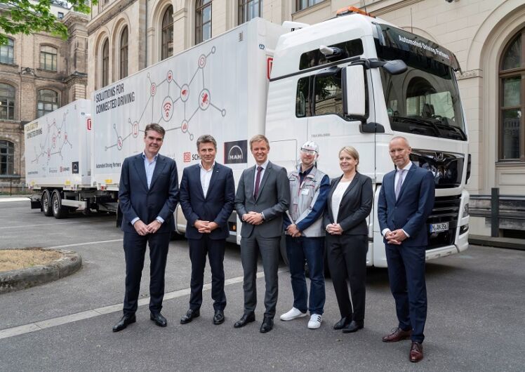 H_TGX_EOT_Platooning-Berlim