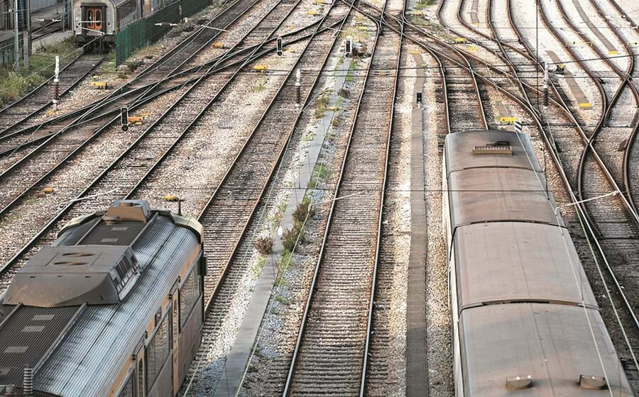 B-Rail Quer Explorar Serviço Ferroviário De Norte A Sul - Eurotransporte