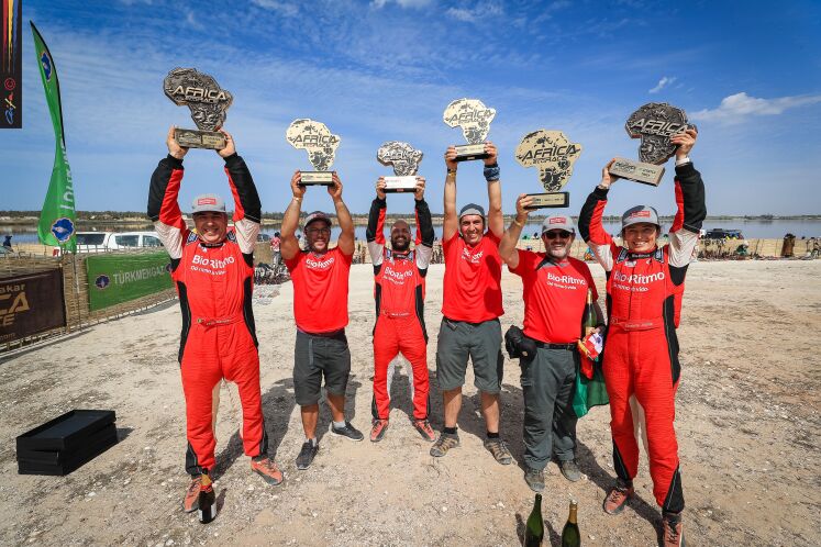 Equipa Bio-Ritmo reunida em Dacar