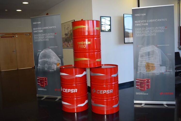 Novos  lubrificantes Cepsa Traction