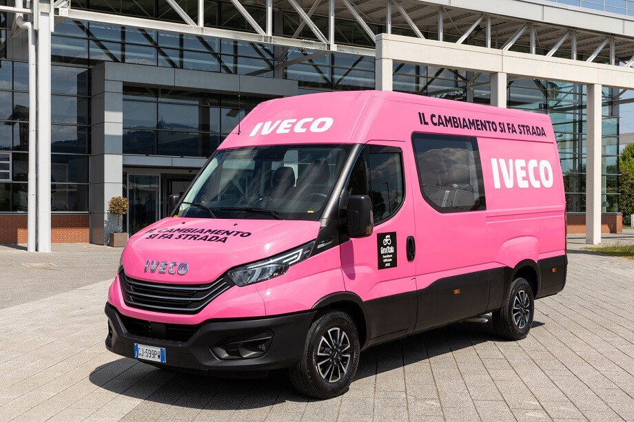 IVECO_IVECO BUS_Giro d IVECO_IVECO BUS_Giro d