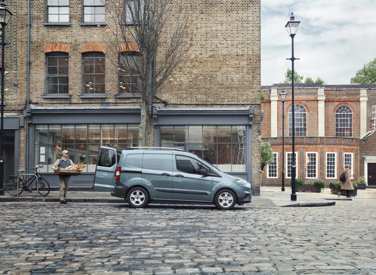 Ford Transit Courier