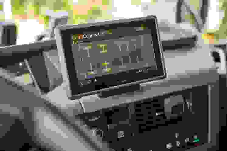 ContiConnect_Display_TomTom_2