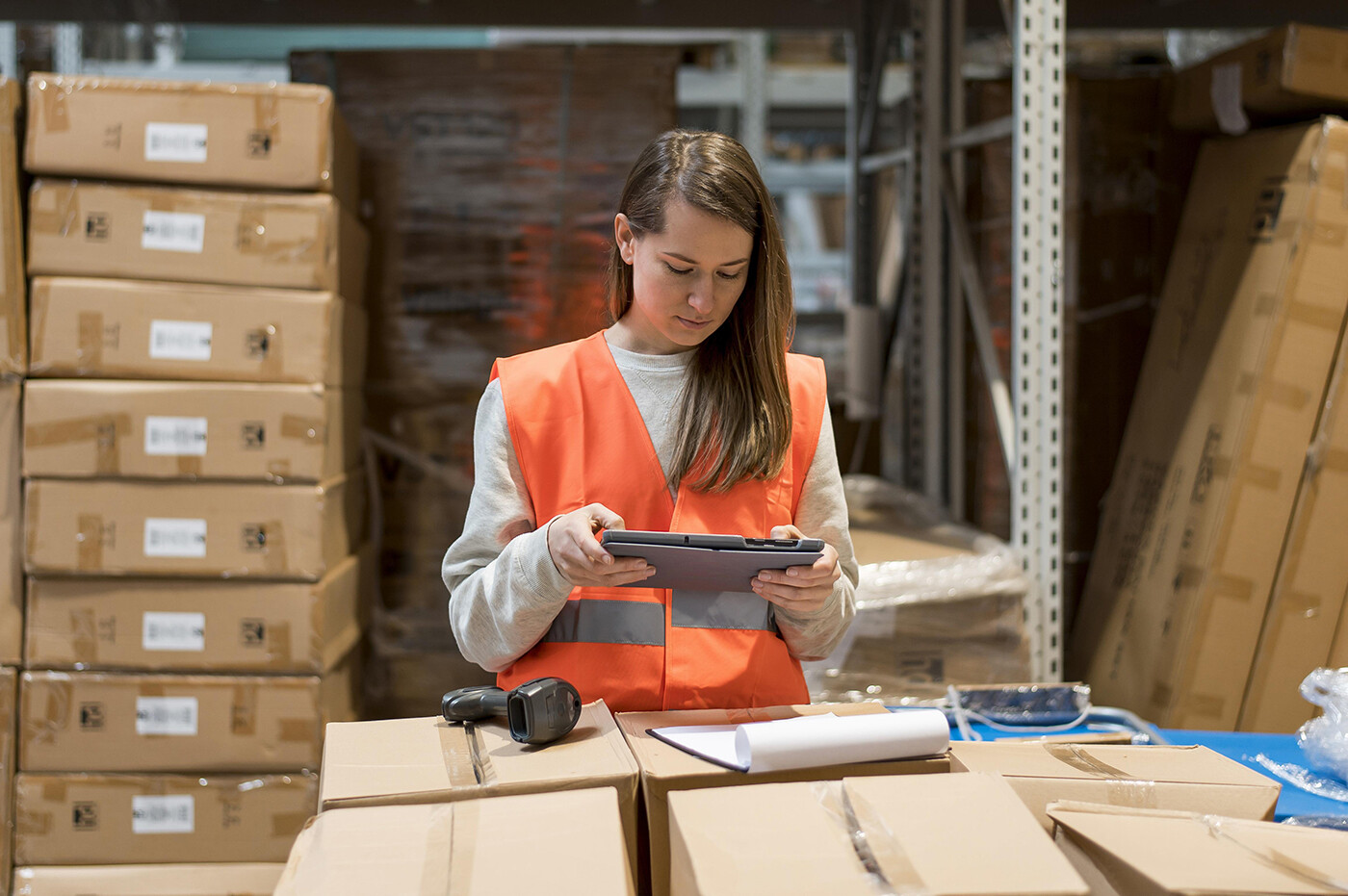 NETmedium-shot-woman-with-tablet
