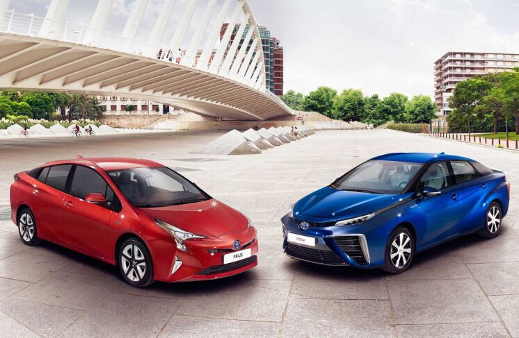 Toyota Hybrid electric prius Toyota Fuel Cell mirai