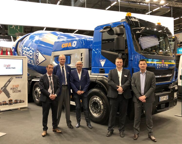 IVECO Transport Jacky Perrenot - Stralis X-WAY NP