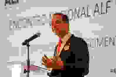 ---