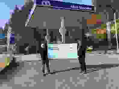 ---