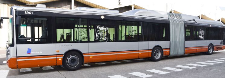 Urbanway Hybrides_STIB 01