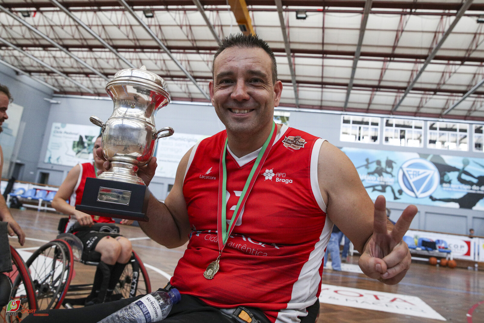  gp3d19fv1lb8.jpg