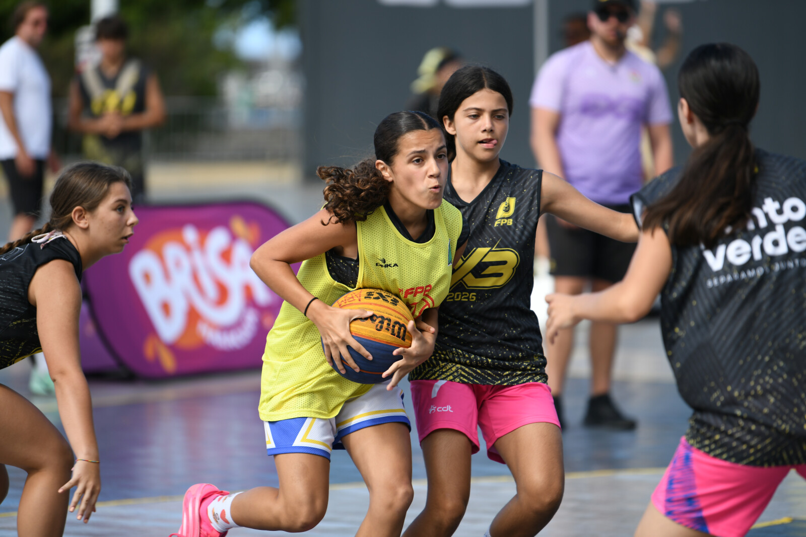  hiegs8pt4xb3.jpg