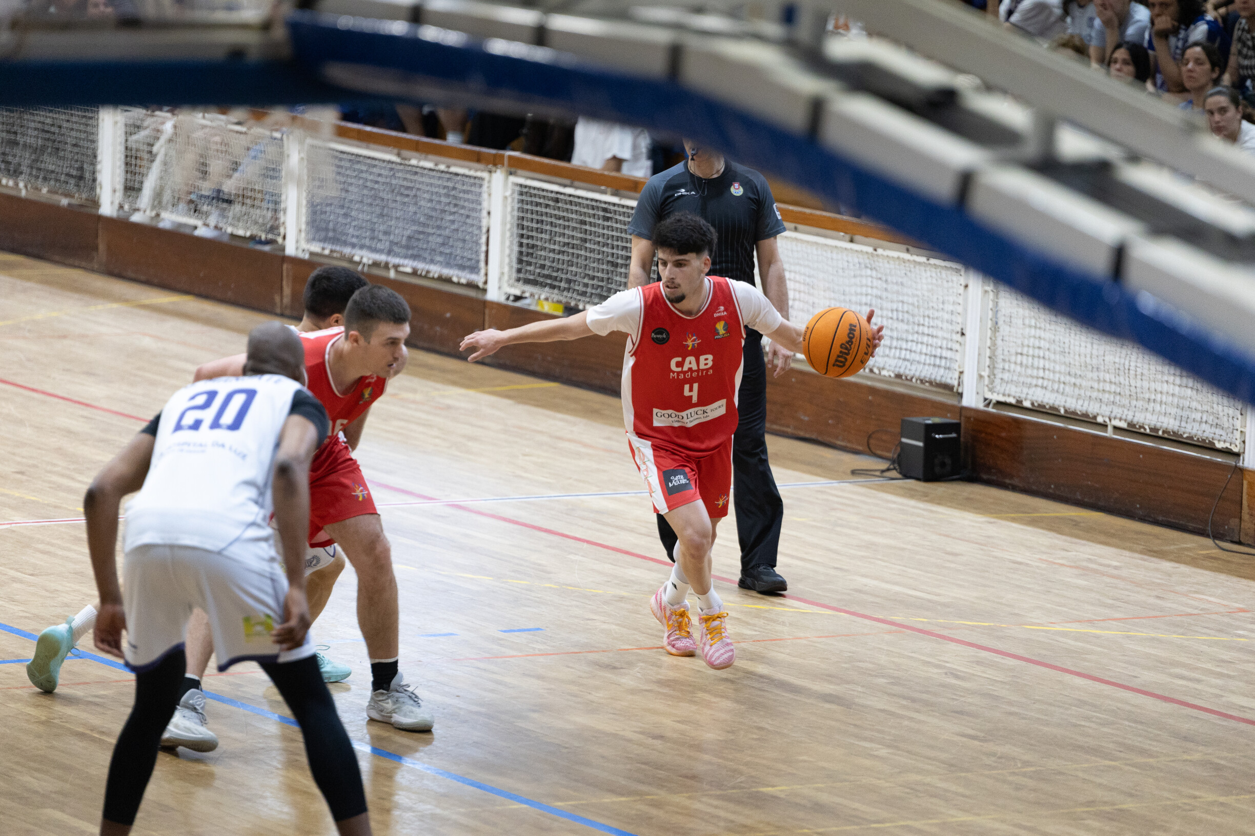 k7a79f2wcc3t.jpg