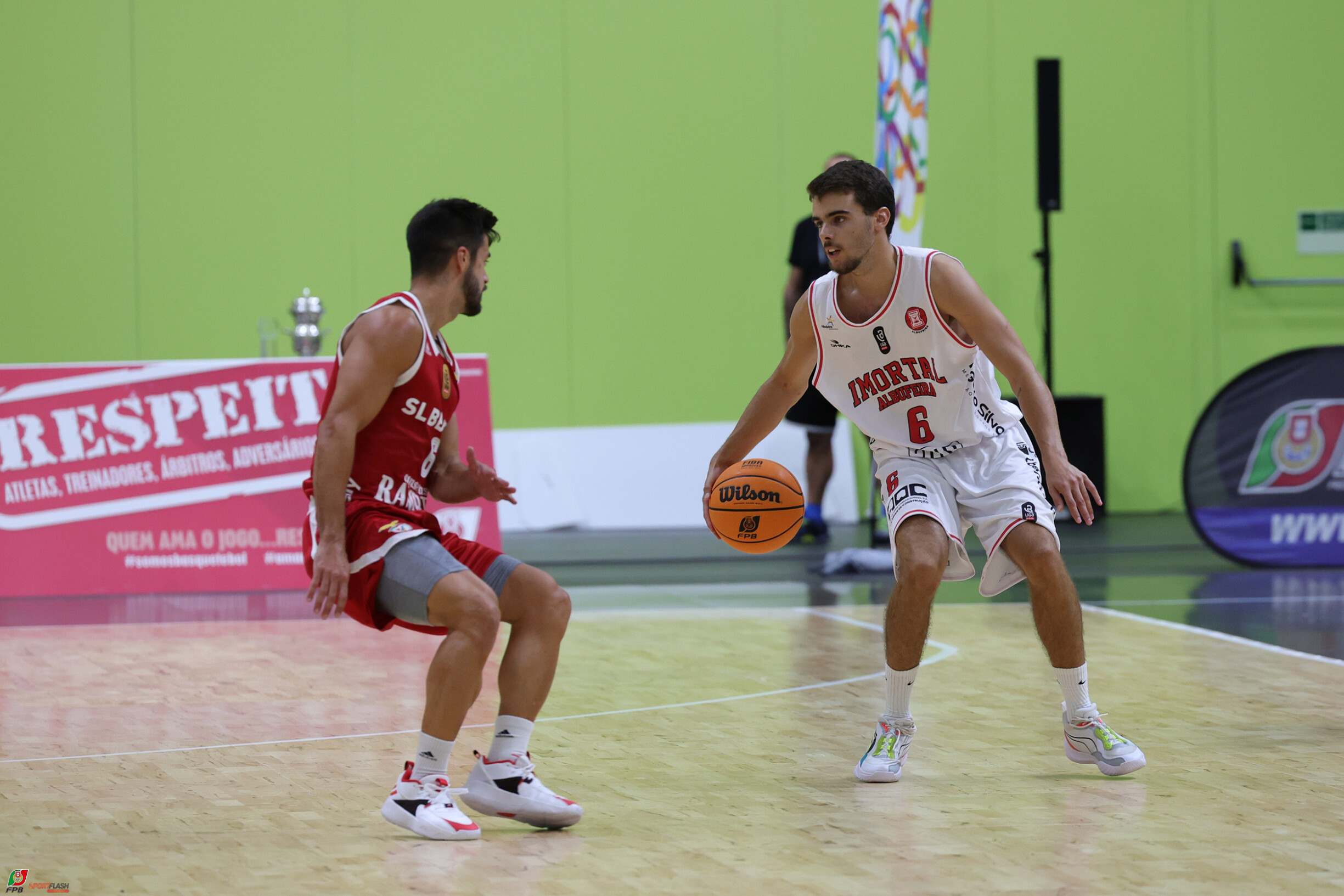 si27tqshbgl3.jpg
