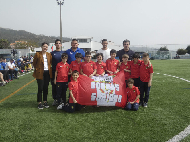 treinador-cd-aves-recebe-premio-fair-play-na-madeira