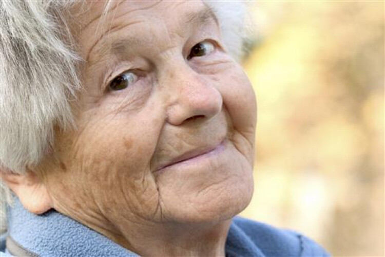 idosos-redes-sociais-ajudam-a-combater-a-solidao