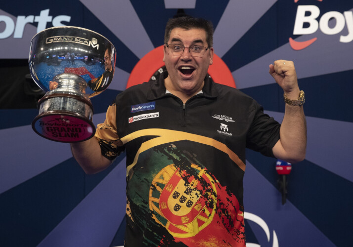 jose-de-sousa-o-special-one-vence-o-grand-slam-de-dardos