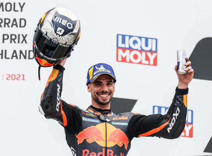 miguel-oliveira-faz-estreia-nas-quatro-rodas-nas-24-horas-de-barcelona