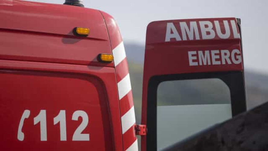 jovem-morre-em-esposende-apos-embater-contra-porta-de-vidro