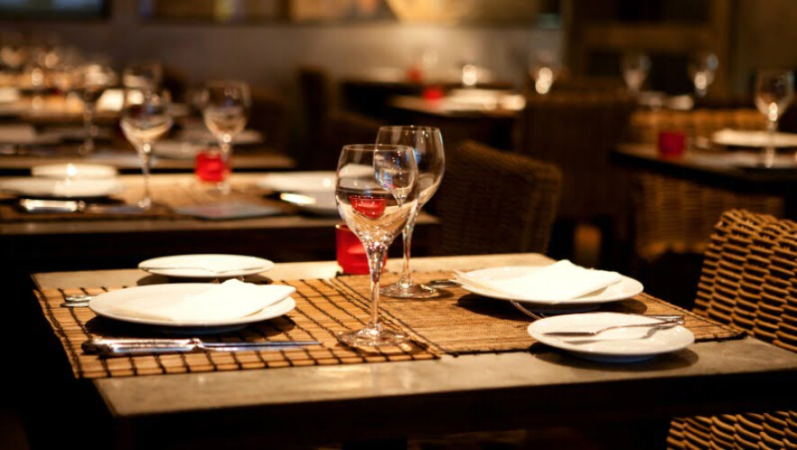 restaurantes-vao-ter-de-encerrar-ate-as-22h30-na-passagem-do-ano