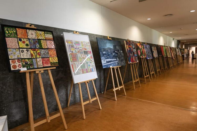 pintura-tapecaria-escultura-a-arte-visual-chegou-a-biblioteca