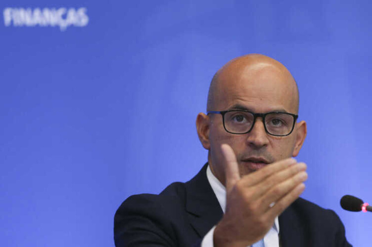 rendimentos-mais-altos-obtem-maior-poupanca-no-irs-de-2022