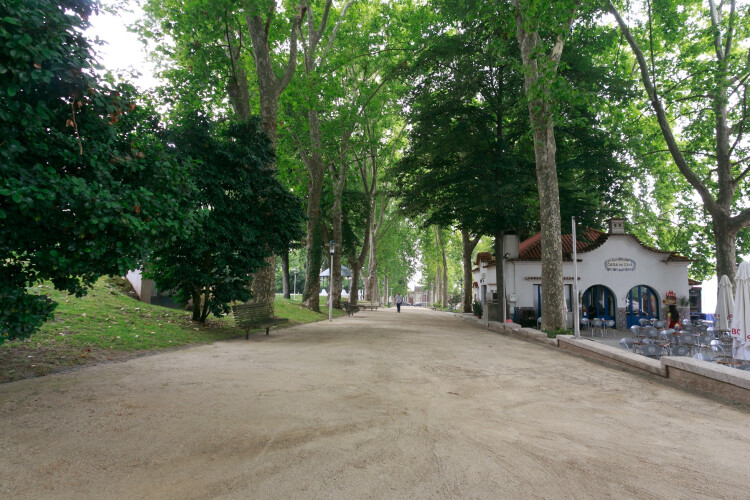 bazar-dartes-e-oficios-chega-a-santo-tirso