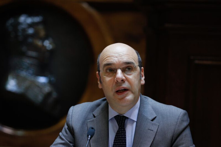 covid-19-governo-admite-comecar-desconfinamento-antes-da-pascoa